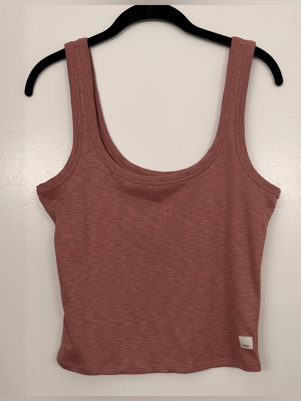 Vuori Sunrise Crop Tank Top Terracotta Size Medium